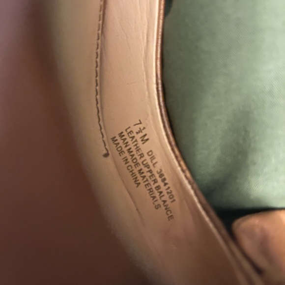 Franco Sarto bow heels size 7.5 - Picture 9 of 9